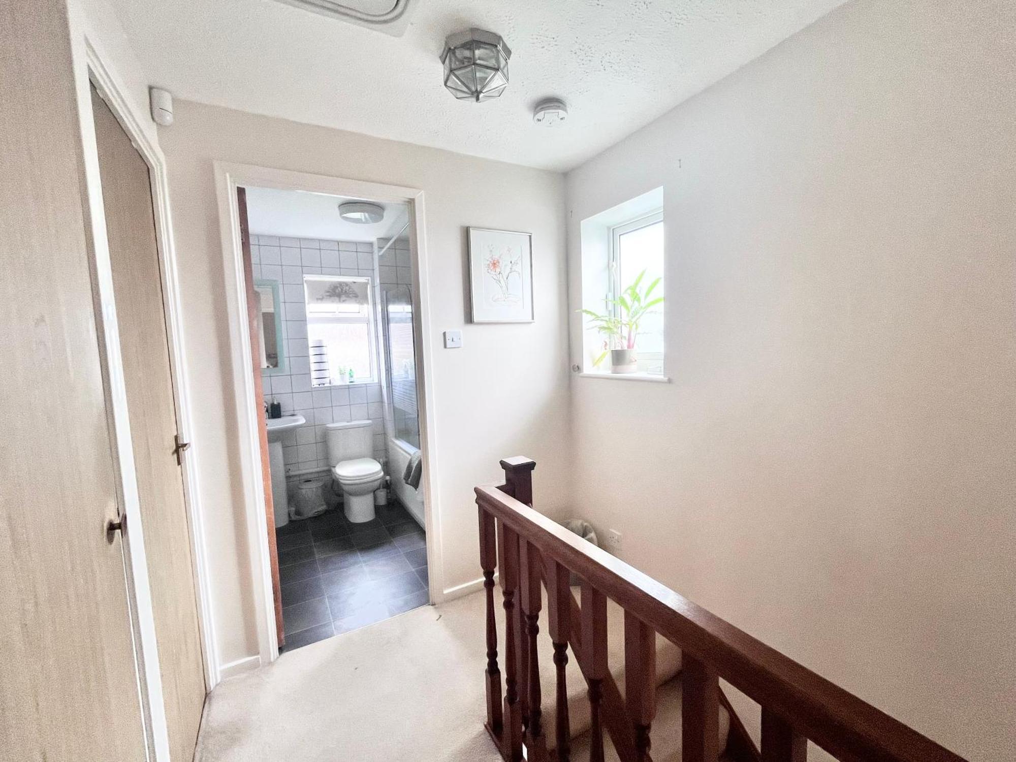 Lush House Close To Ashford Town Centre With Driveway Esterno foto